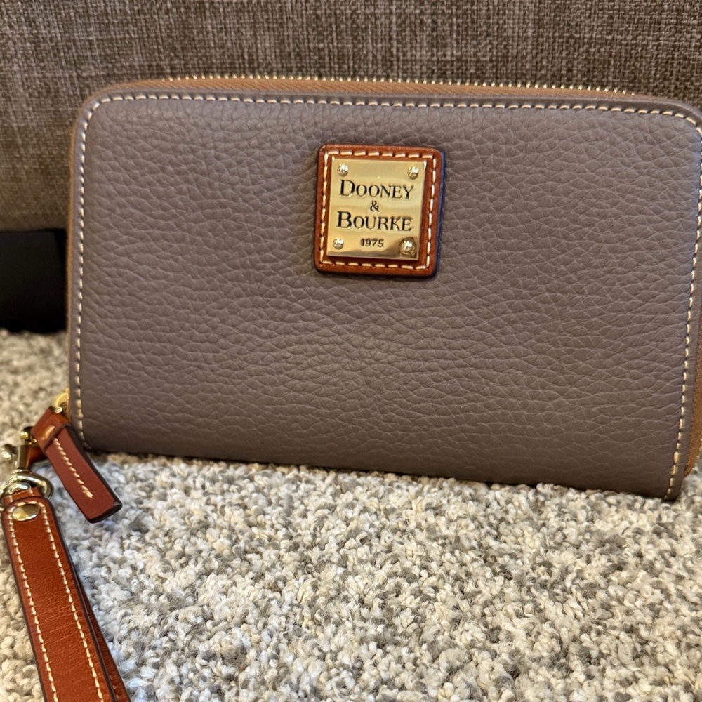 Dooney & Bourke Taupe Leather Zip Wallet